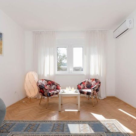 Apartment Tana พูลา ภายนอก รูปภาพ